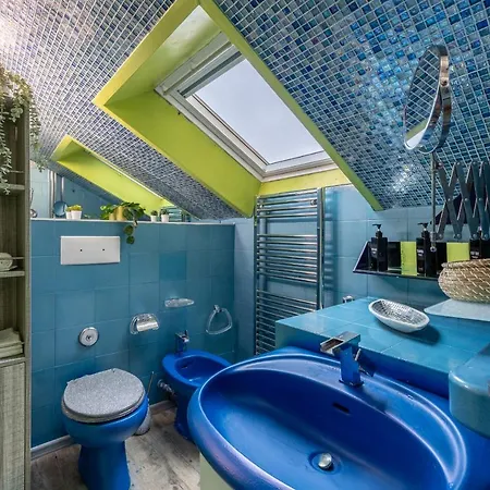 Stazione Centrale-loreto Vintage House With Terrace Wifi Sky-netlix *