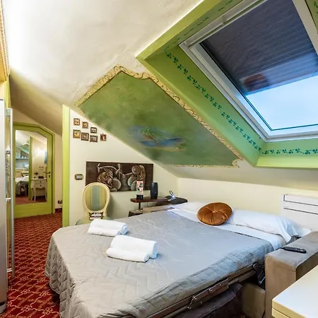 Stazione Centrale-loreto Vintage House With Terrace Wifi Sky-netlix *