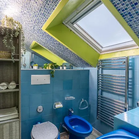 Stazione Centrale-loreto Vintage House With Terrace Wifi Sky-netlix